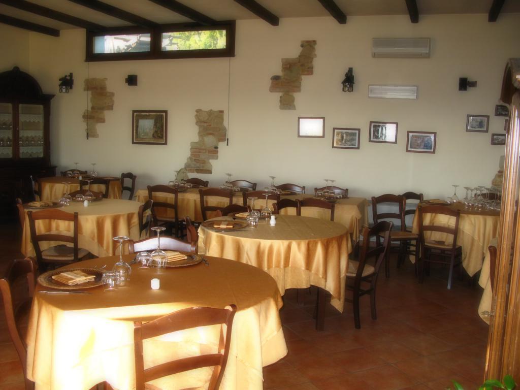 Foto La Cantina In Collina